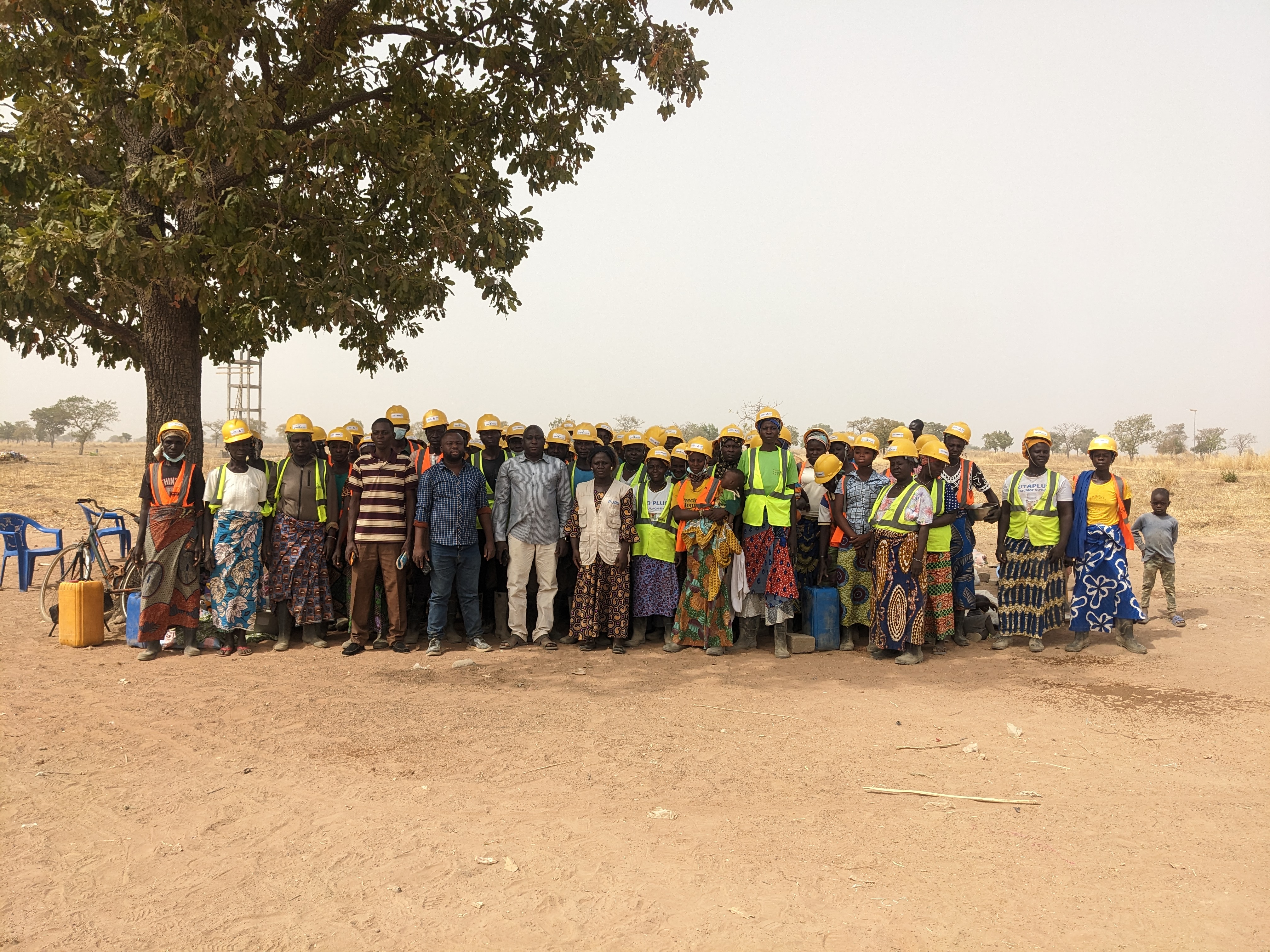 À Sangol, l’eau et le travail pour renforcer la cohésion sociale: approche HIMO